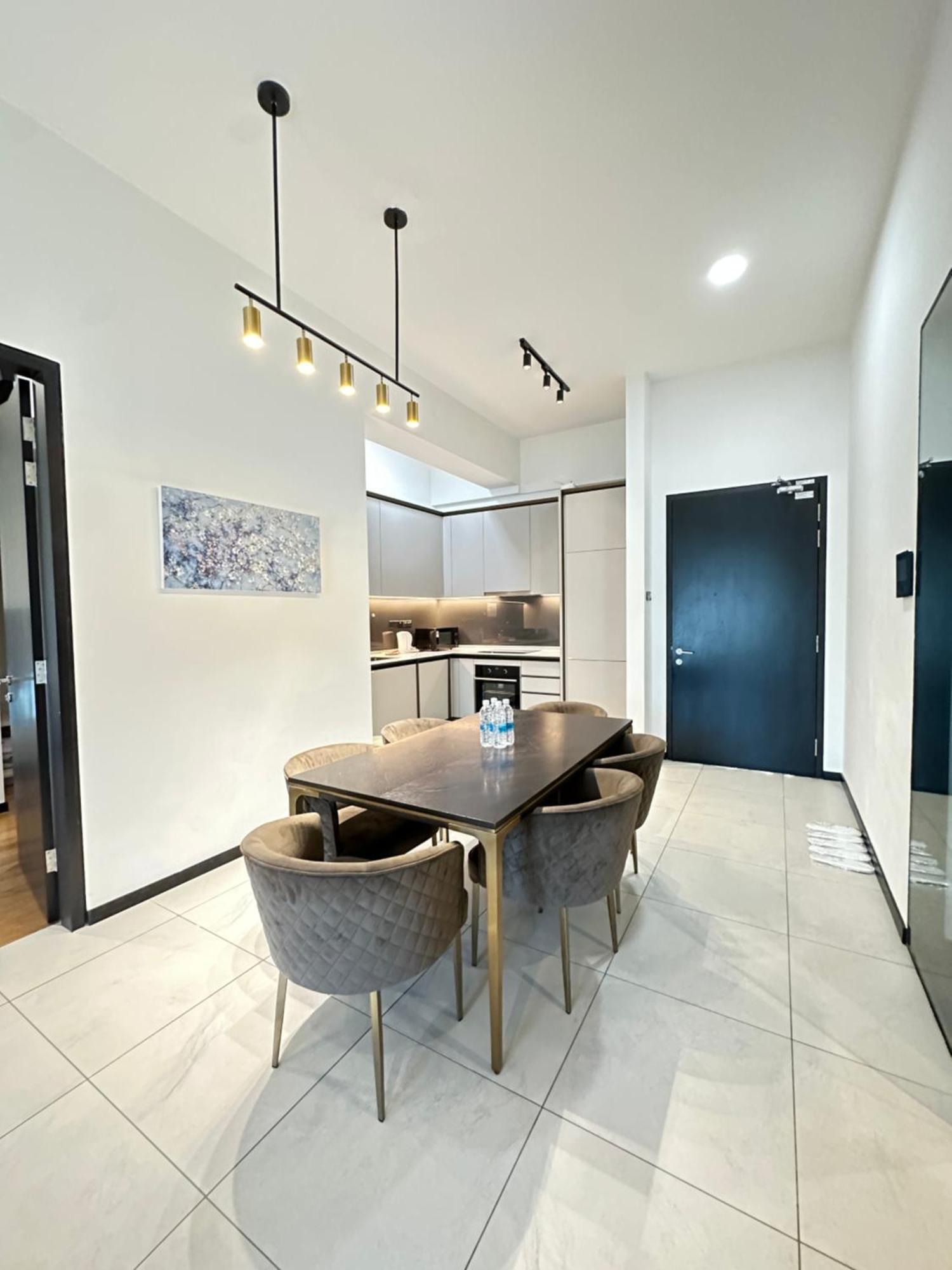 Apartment Crystal At Opus *